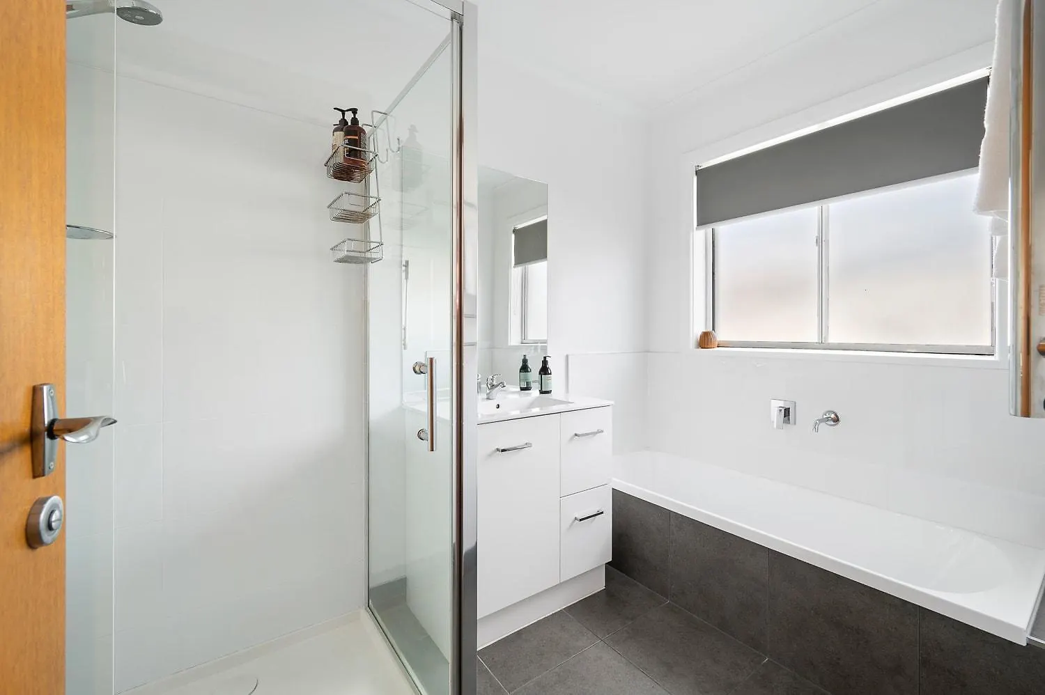 Residence At 165 Great For Large Groups Sleeps 11 Hobart