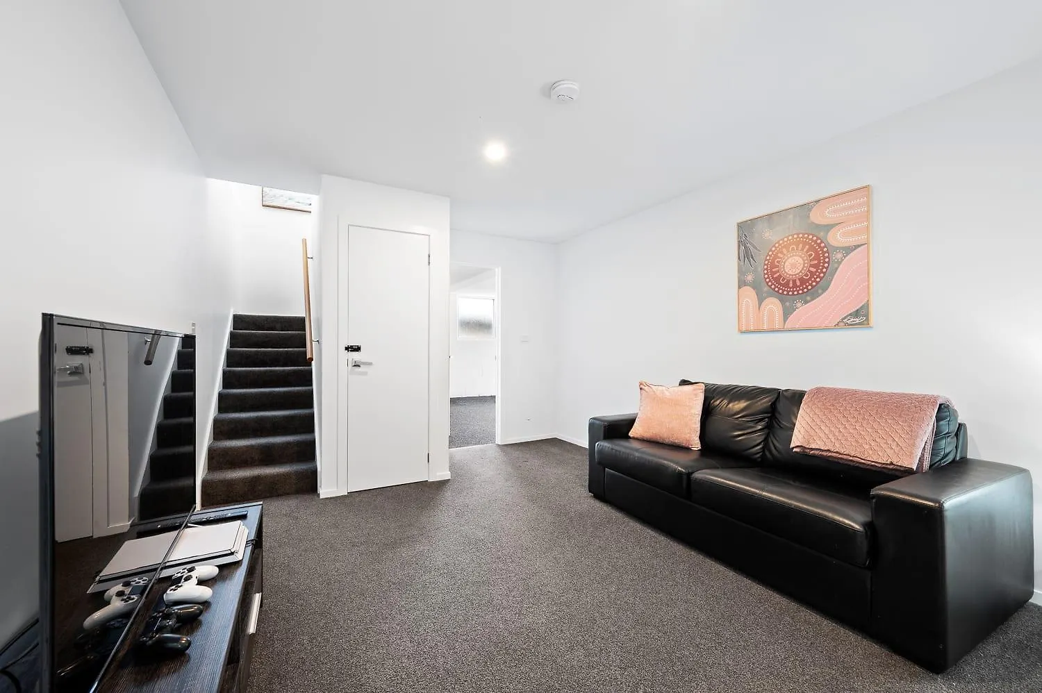 Residence At 165 Great For Large Groups Sleeps 11 Hobart Australia